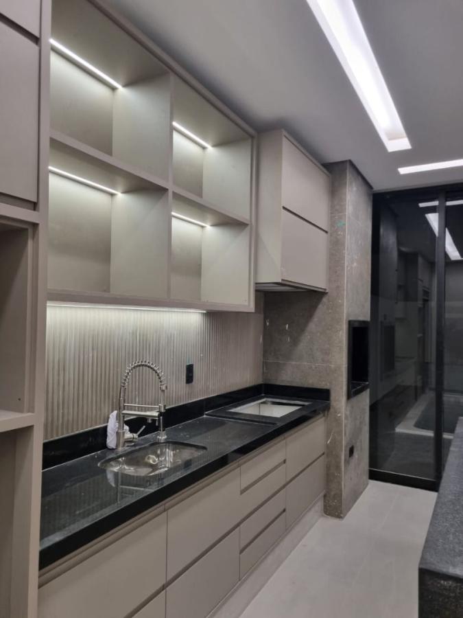 Casa à venda com 3 quartos, 212m² - Foto 9