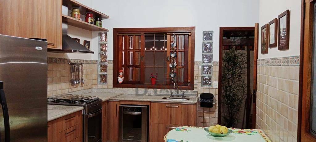 Casa à venda com 3 quartos, 230m² - Foto 21