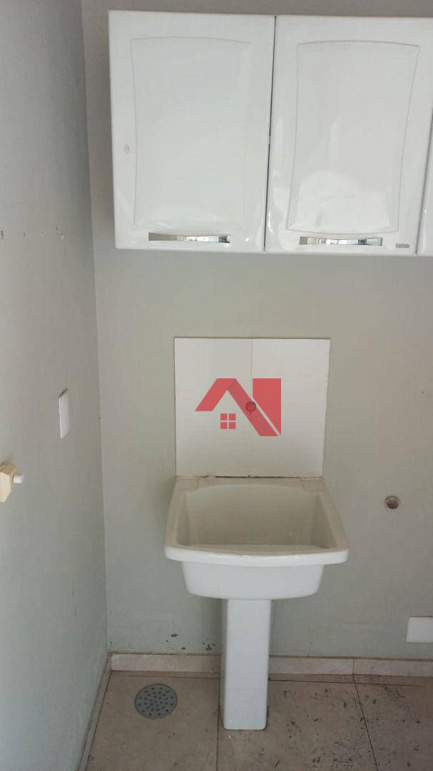 Casa à venda com 2 quartos, 200m² - Foto 10