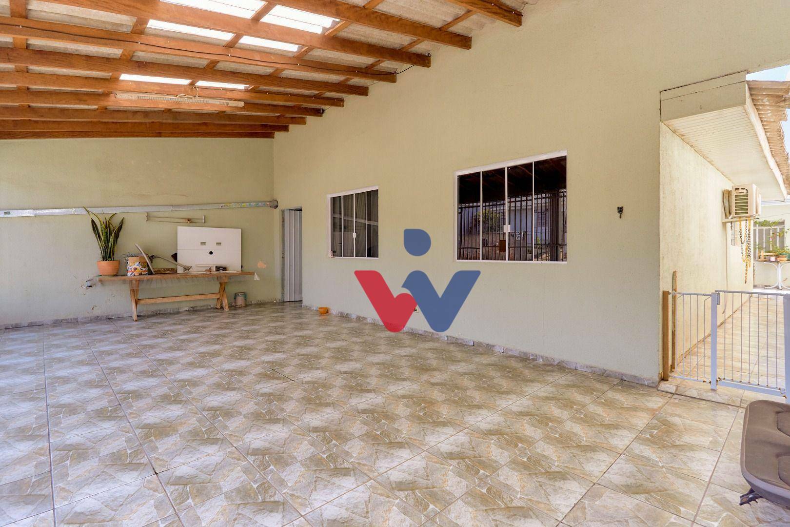 Casa à venda com 3 quartos, 85m² - Foto 2