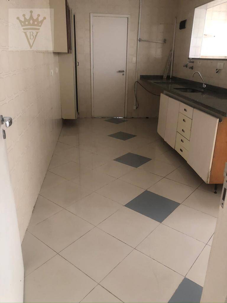 Sobrado à venda com 4 quartos, 360m² - Foto 13