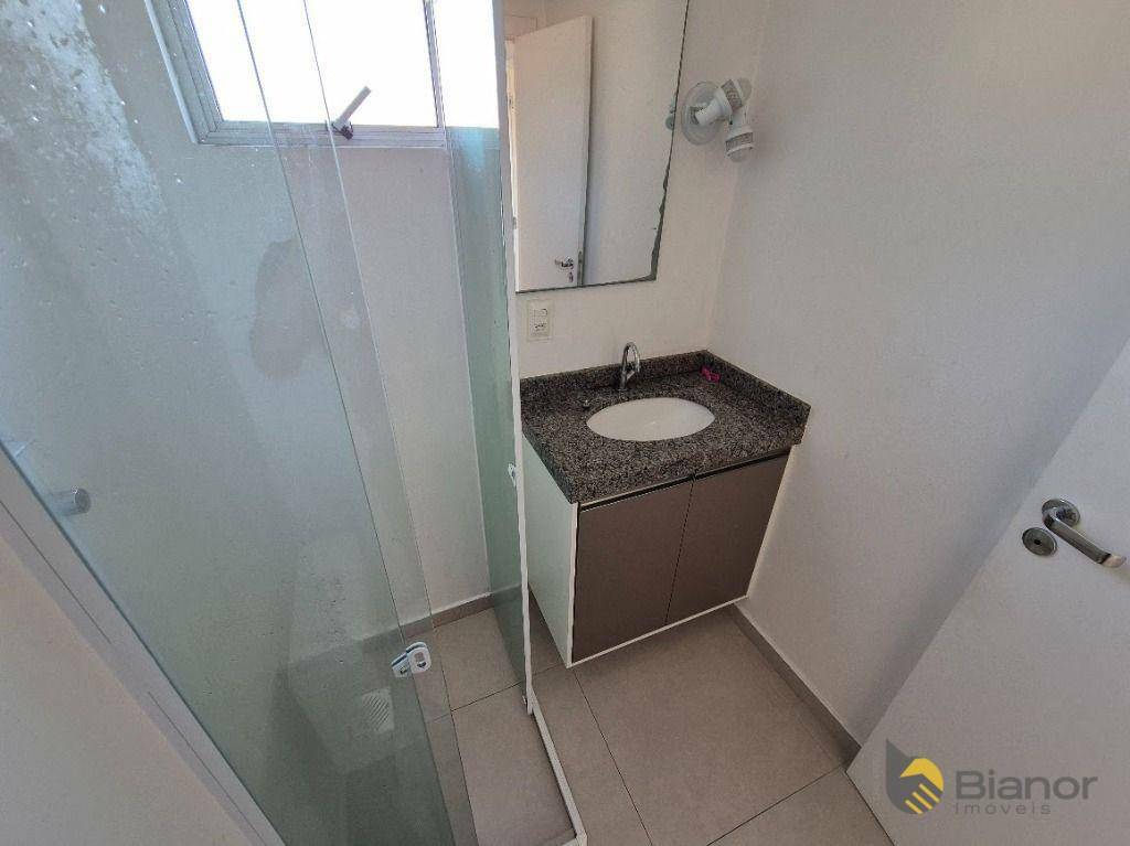 Apartamento para alugar com 3 quartos, 75m² - Foto 18