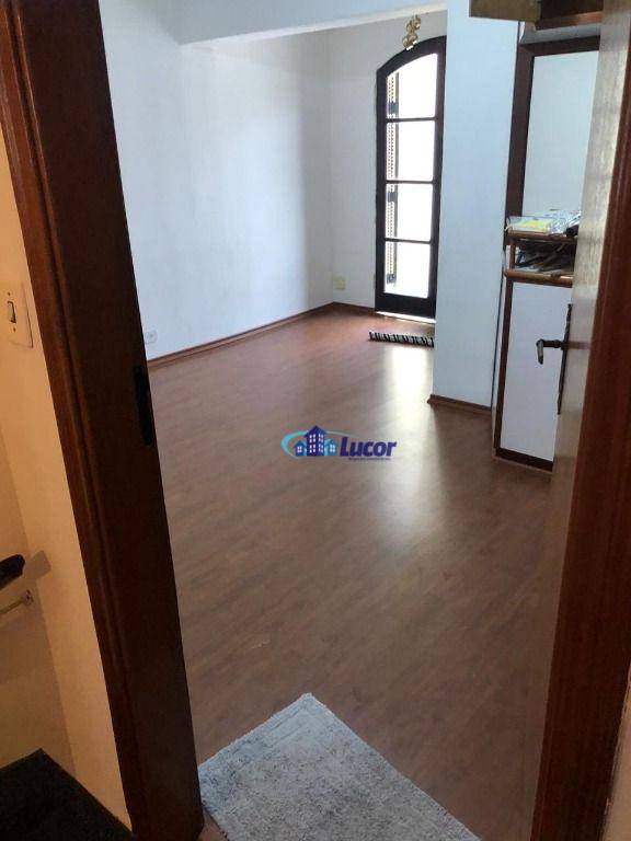 Sobrado à venda com 2 quartos, 220m² - Foto 13