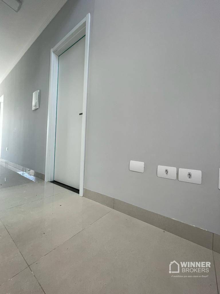 Casa à venda com 3 quartos, 100m² - Foto 3