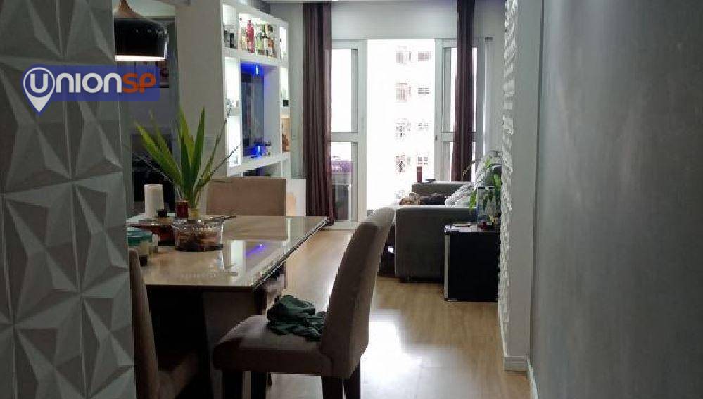 Apartamento à venda com 2 quartos, 79m² - Foto 1