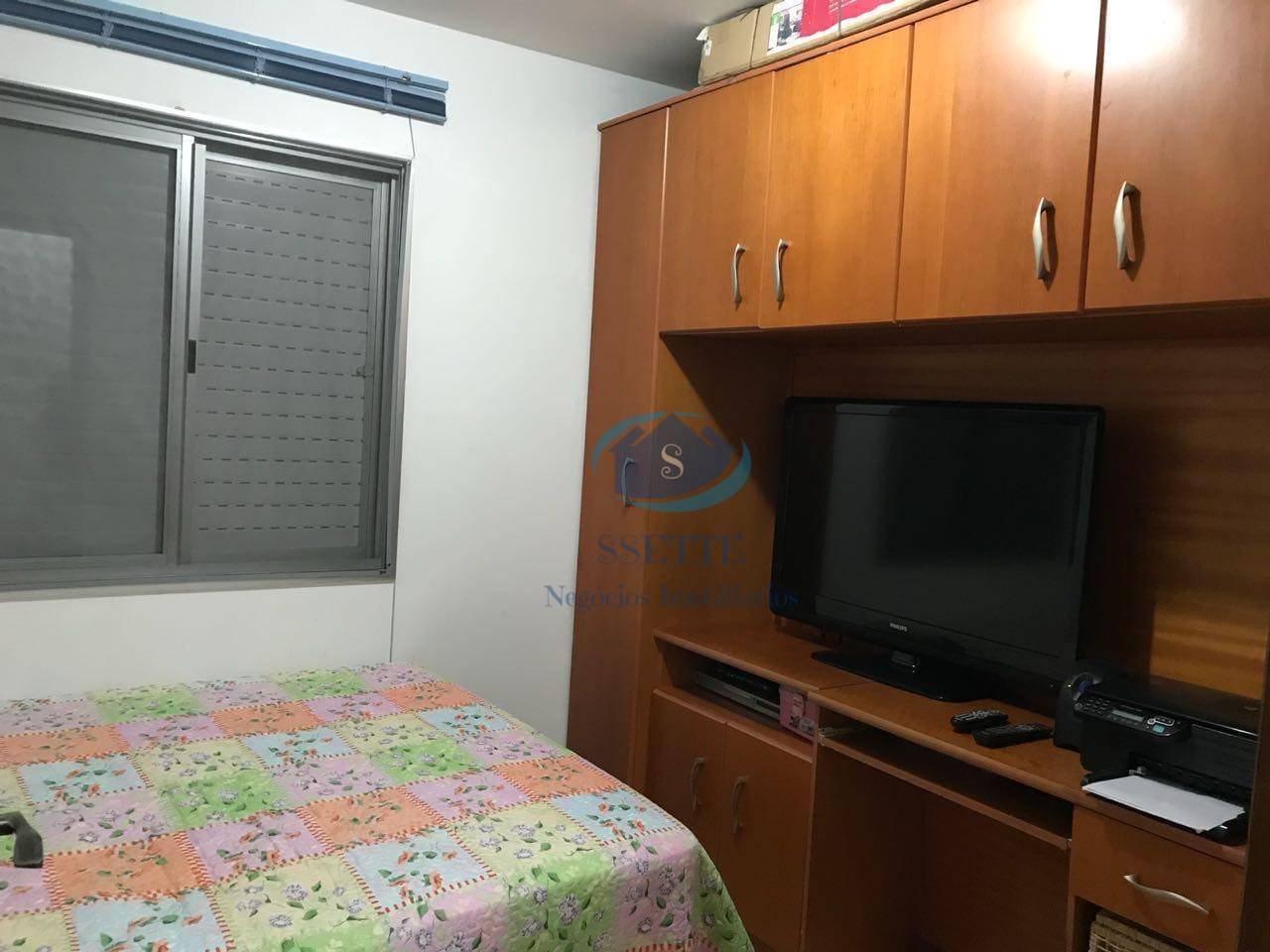 Apartamento à venda com 3 quartos, 75m² - Foto 1