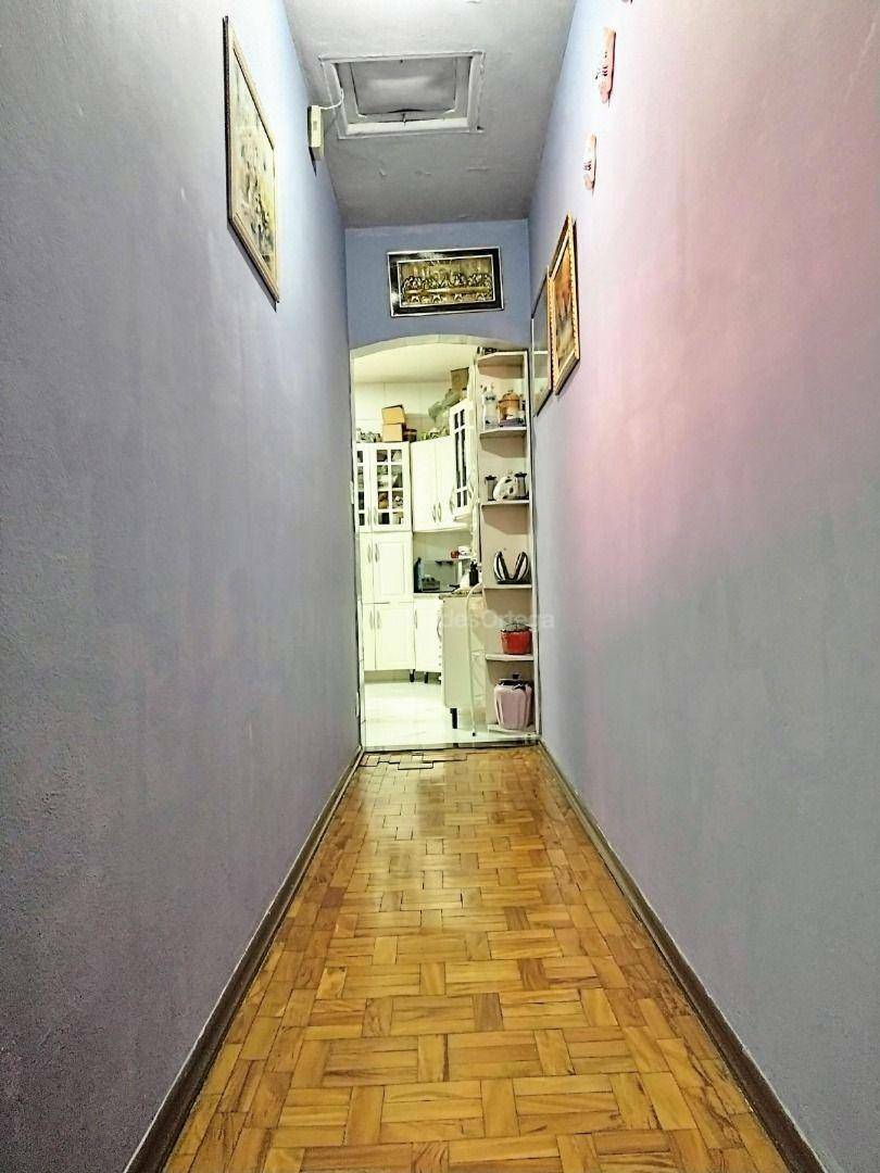 Casa à venda com 4 quartos, 168m² - Foto 13