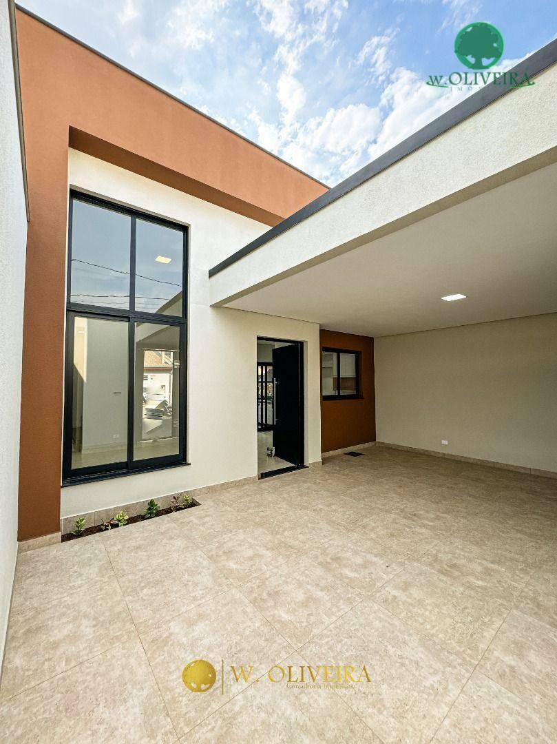 Casa à venda com 3 quartos, 131m² - Foto 2