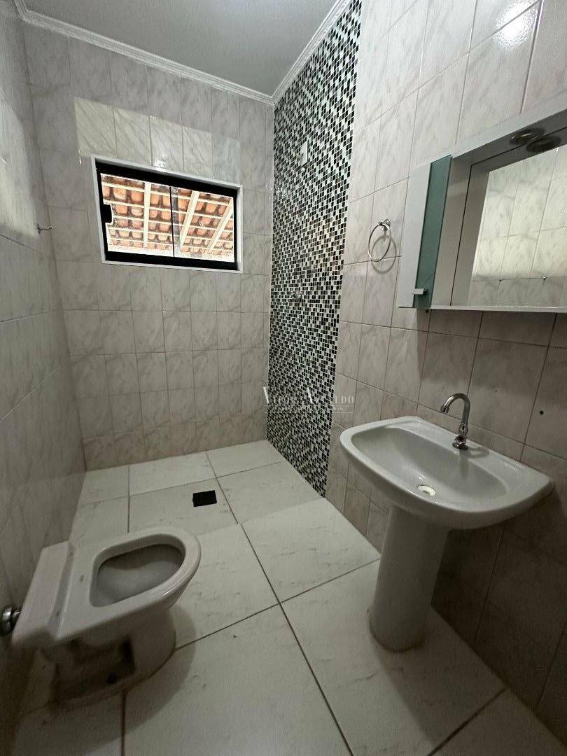 Casa à venda com 3 quartos, 168m² - Foto 11