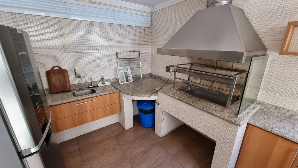 Apartamento à venda com 3 quartos, 196m² - Foto 28