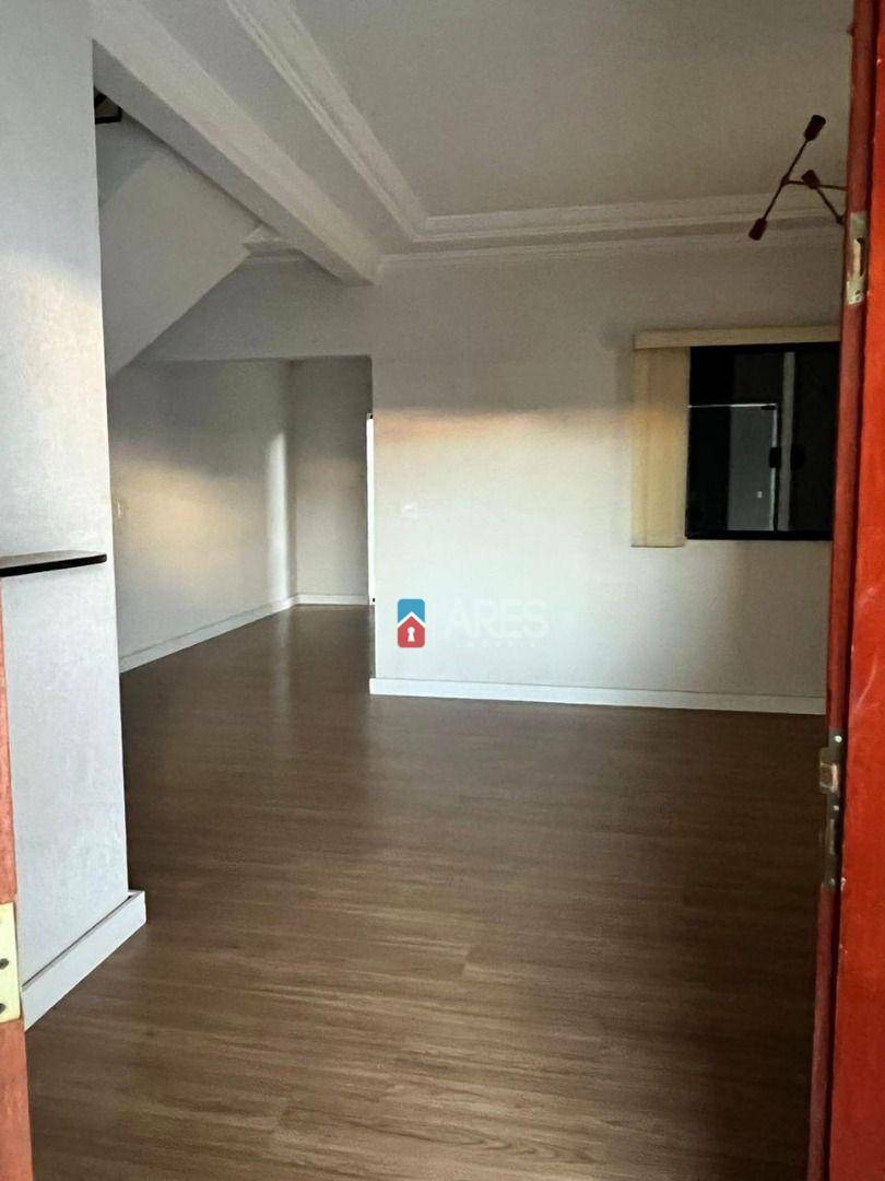 Casa para alugar com 3 quartos, 460m² - Foto 3