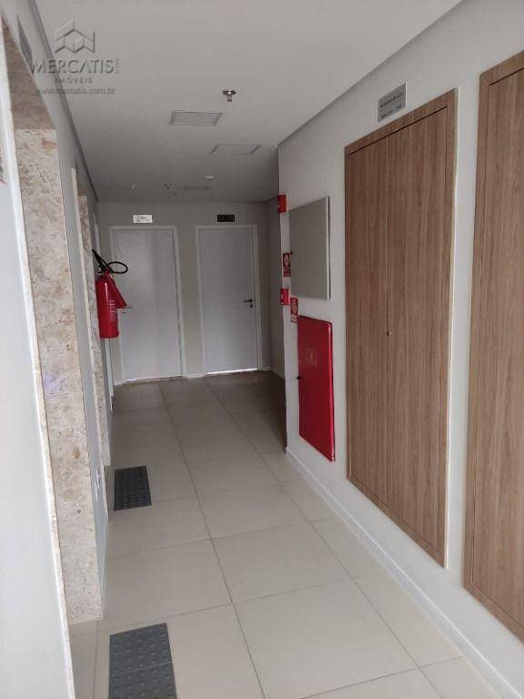 Apartamento à venda com 3 quartos, 107m² - Foto 8