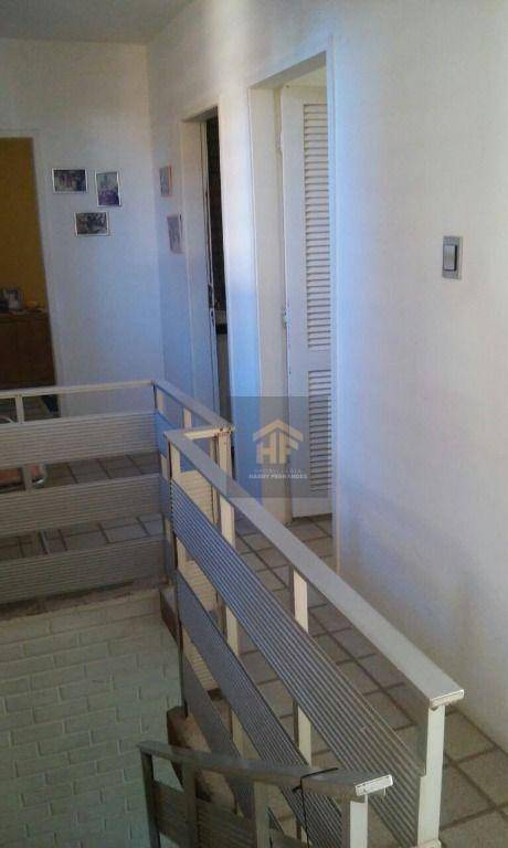 Casa à venda com 4 quartos, 260m² - Foto 18