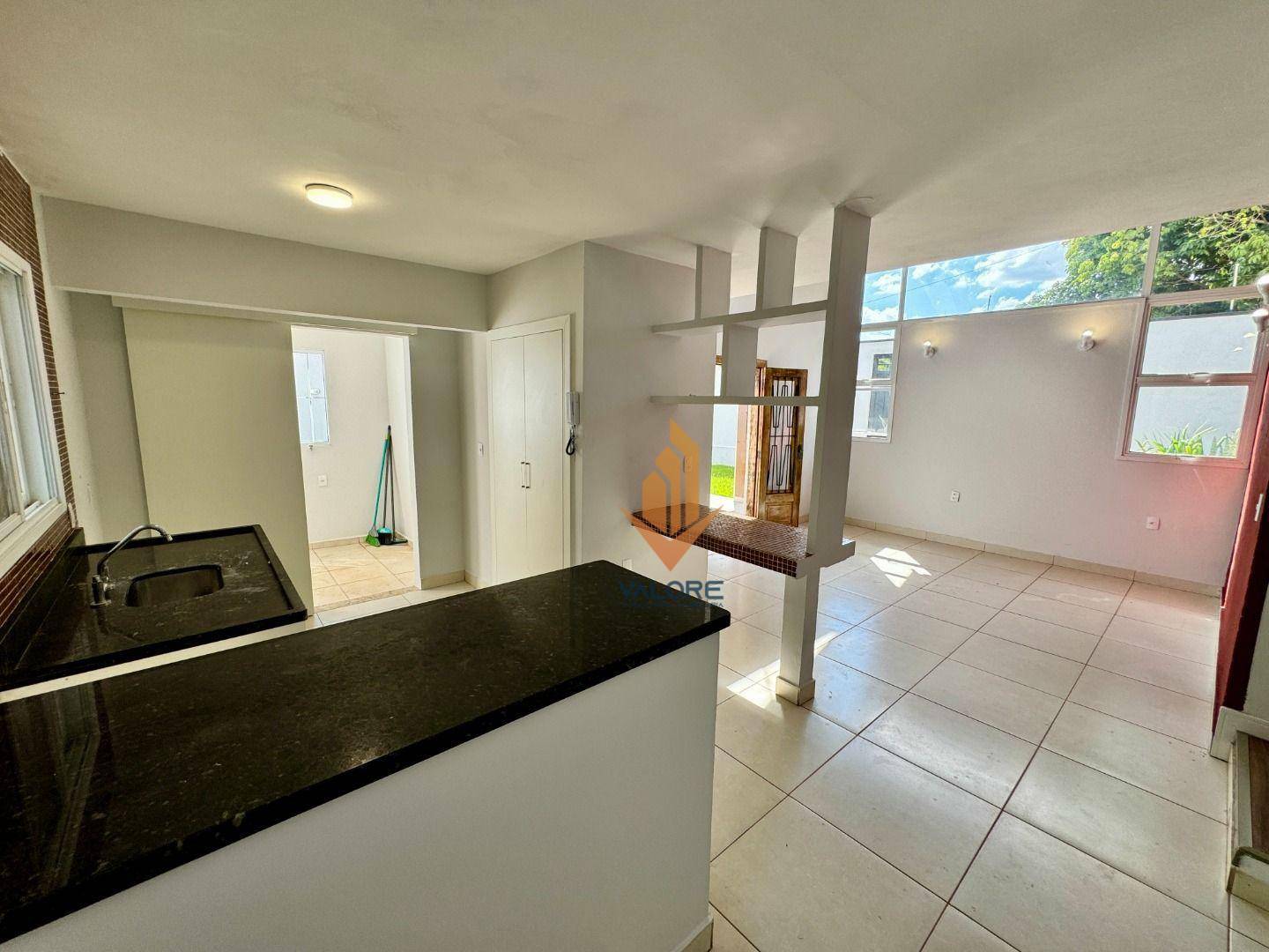 Casa à venda com 3 quartos, 180m² - Foto 18