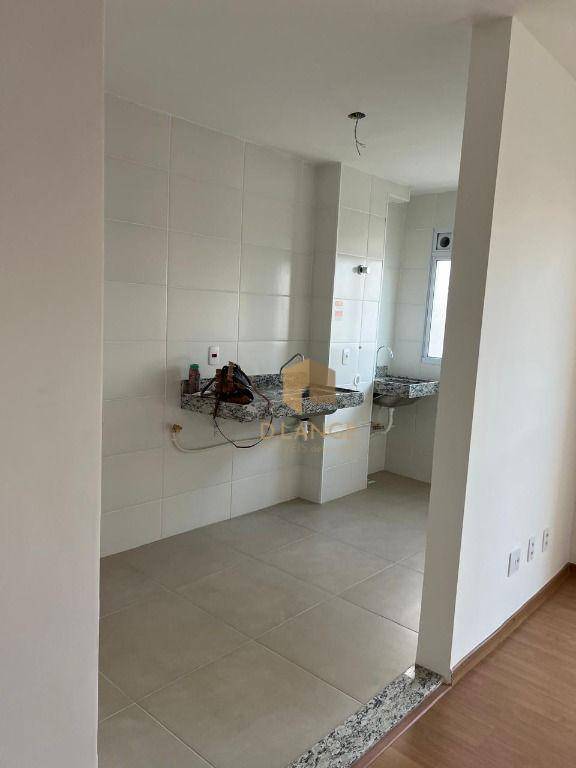 Apartamento para alugar com 2 quartos, 54m² - Foto 3