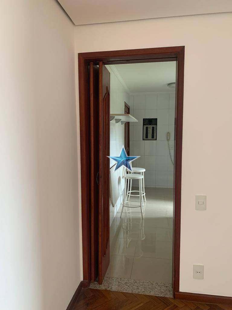 Apartamento à venda com 2 quartos, 68m² - Foto 8