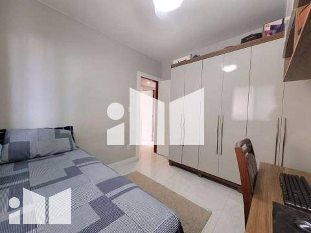 Apartamento à venda com 3 quartos, 130m² - Foto 9