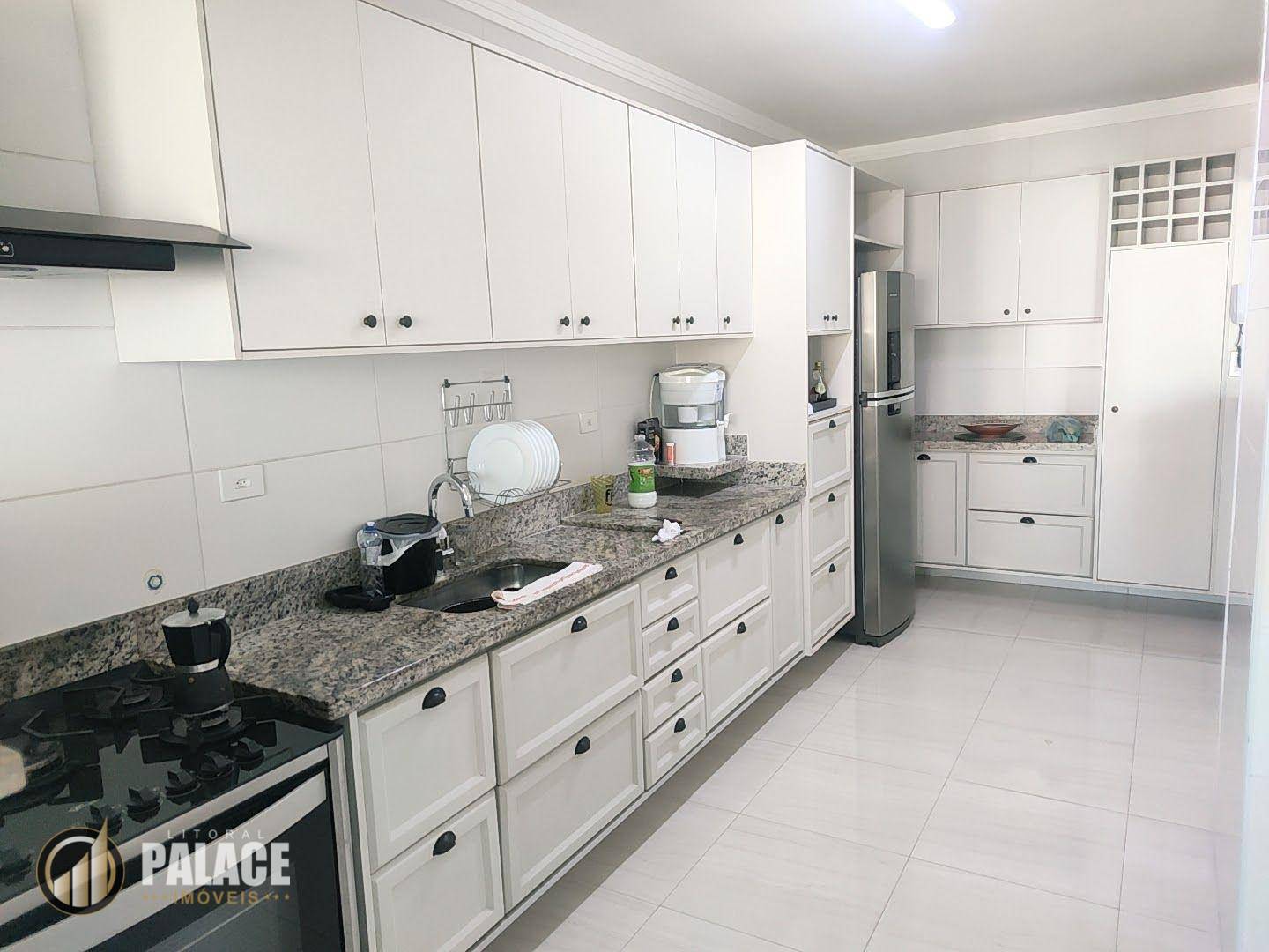 Apartamento à venda com 3 quartos, 129m² - Foto 2