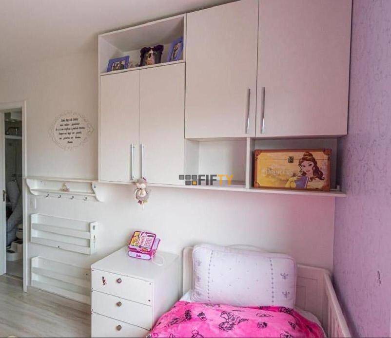 Apartamento para alugar com 3 quartos, 145m² - Foto 14