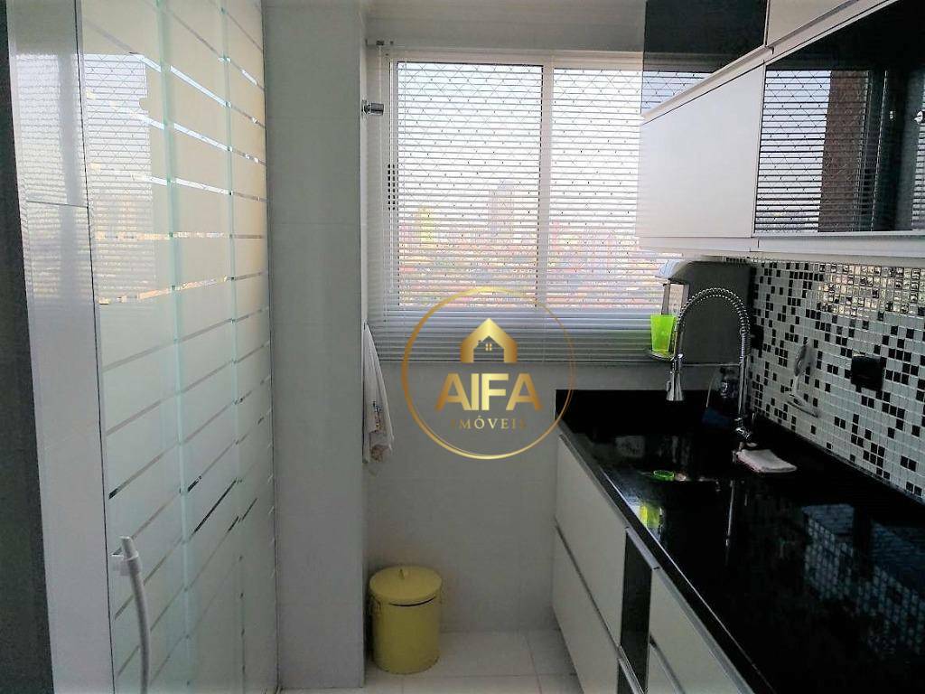 Apartamento à venda com 2 quartos, 64m² - Foto 11