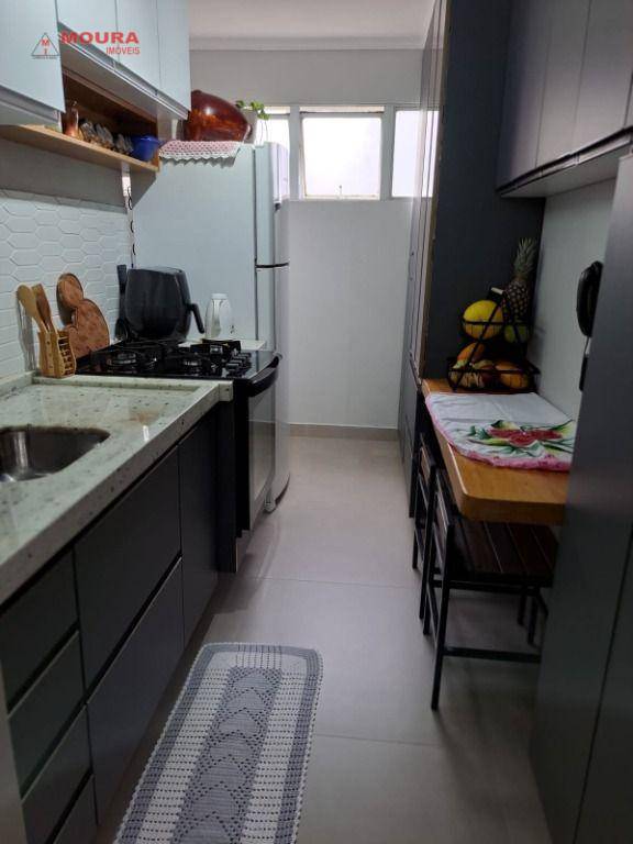 Apartamento à venda com 2 quartos, 61m² - Foto 7