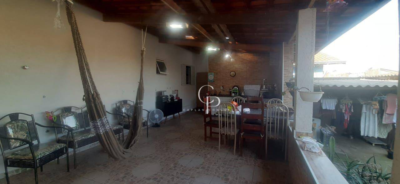 Casa à venda com 2 quartos, 200m² - Foto 12