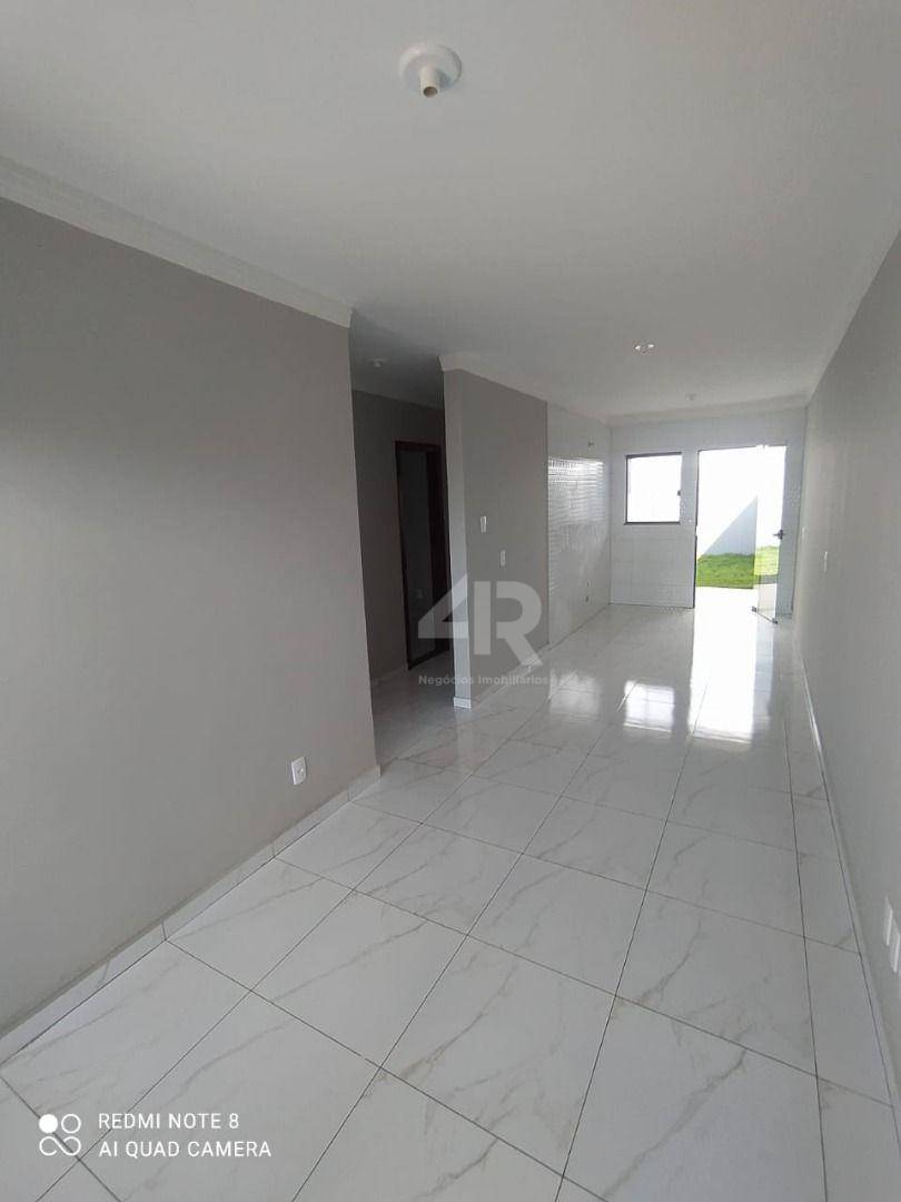 Casa à venda com 3 quartos, 60m² - Foto 11