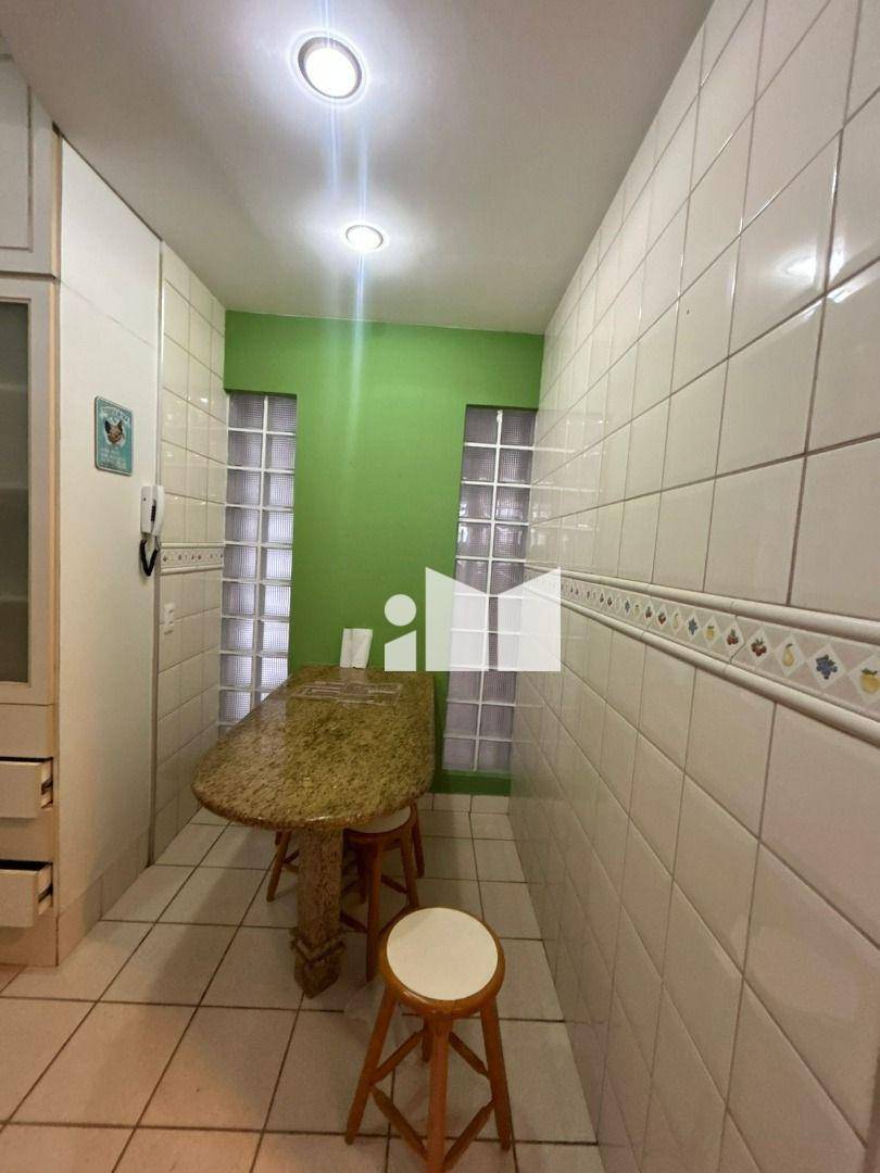 Apartamento à venda com 3 quartos, 142m² - Foto 14