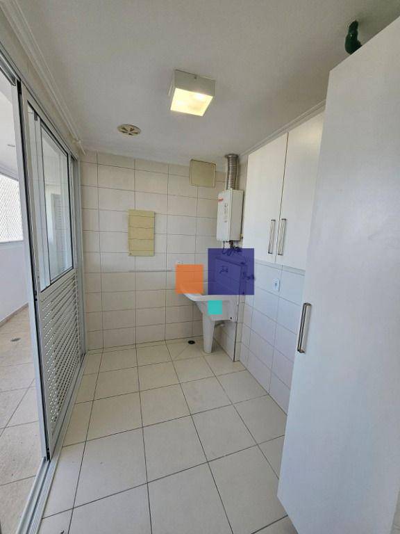 Apartamento para alugar com 4 quartos, 182m² - Foto 11