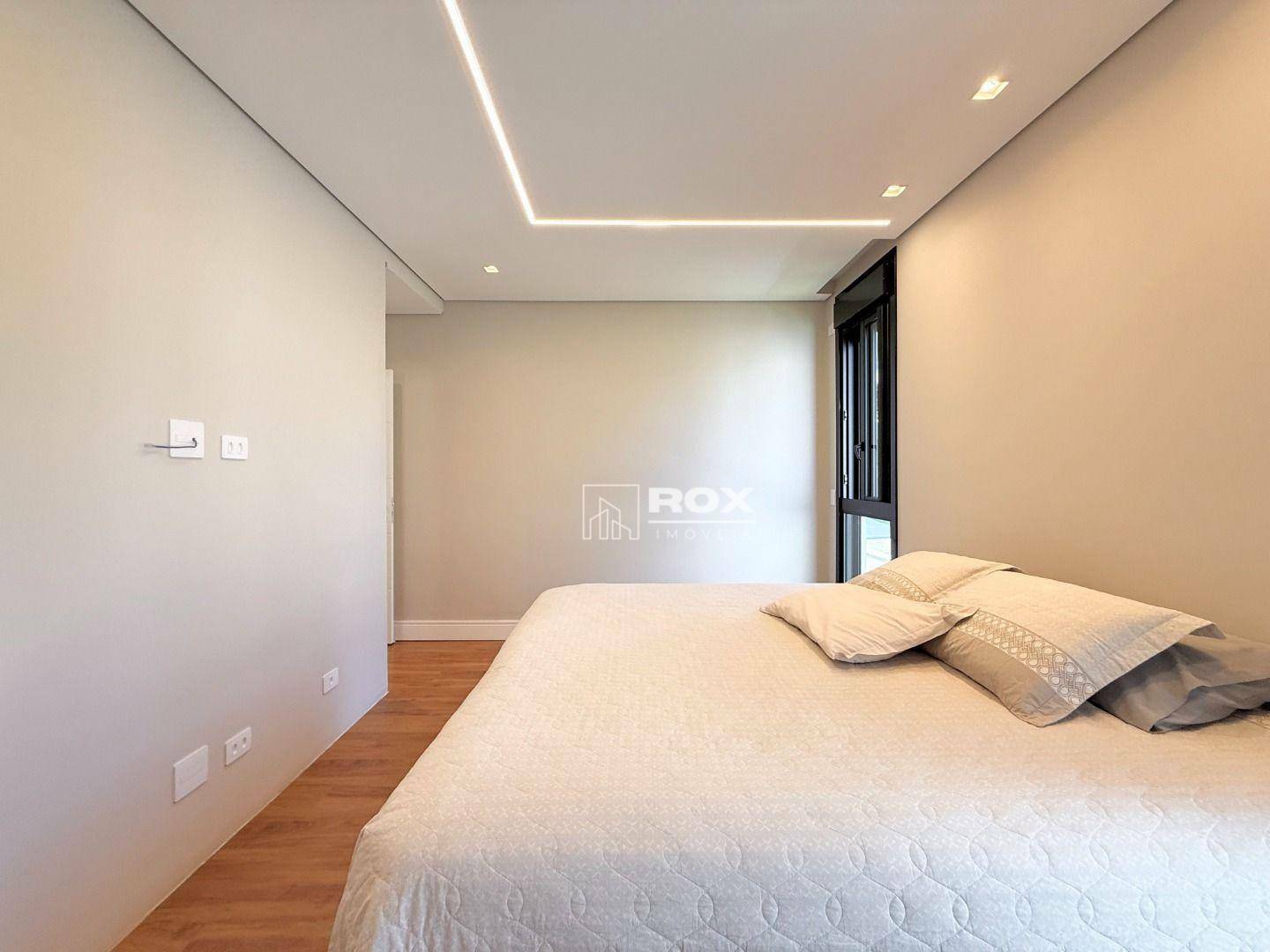 Casa de Condomínio para alugar com 4 quartos, 286m² - Foto 35