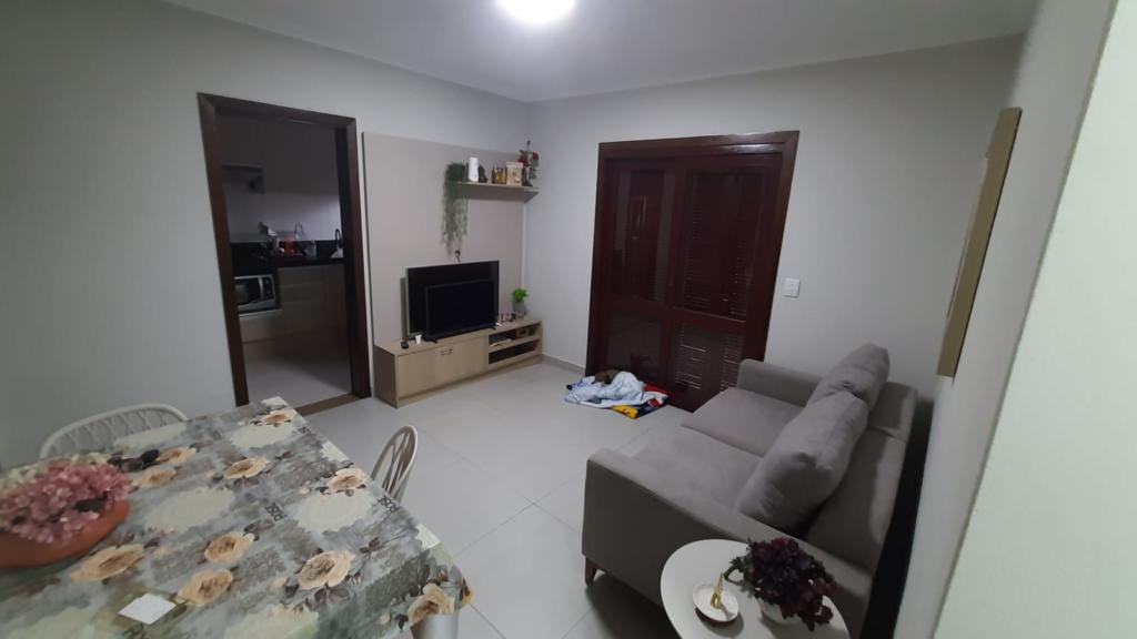 Apartamento à venda com 2 quartos, 70m² - Foto 3