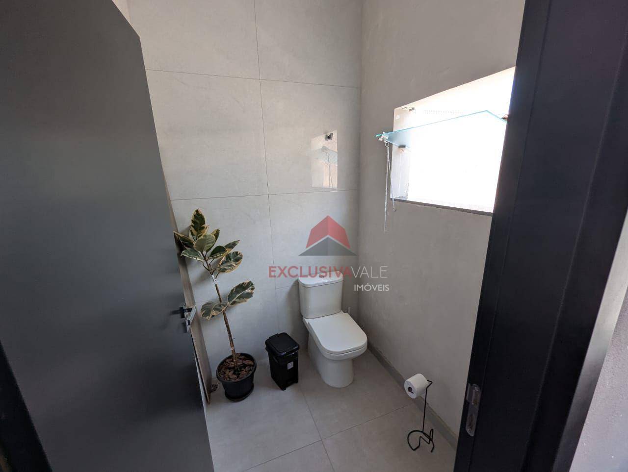 Depósito-Galpão-Armazém para alugar, 140m² - Foto 1