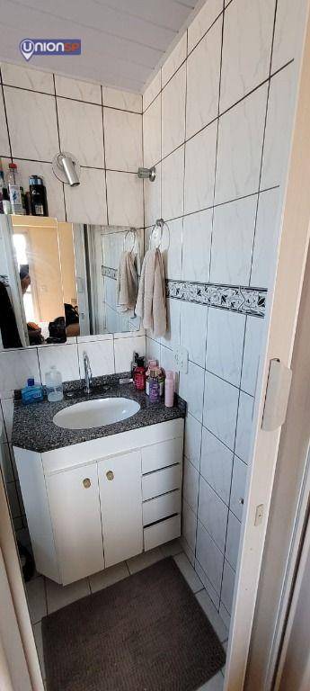 Apartamento à venda com 2 quartos, 68m² - Foto 18