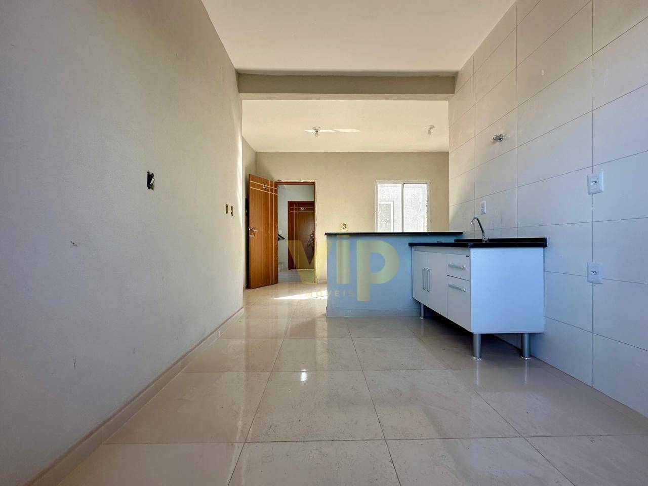 Apartamento à venda com 2 quartos, 60m² - Foto 4