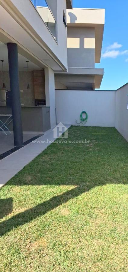 Sobrado à venda com 3 quartos, 243m² - Foto 18