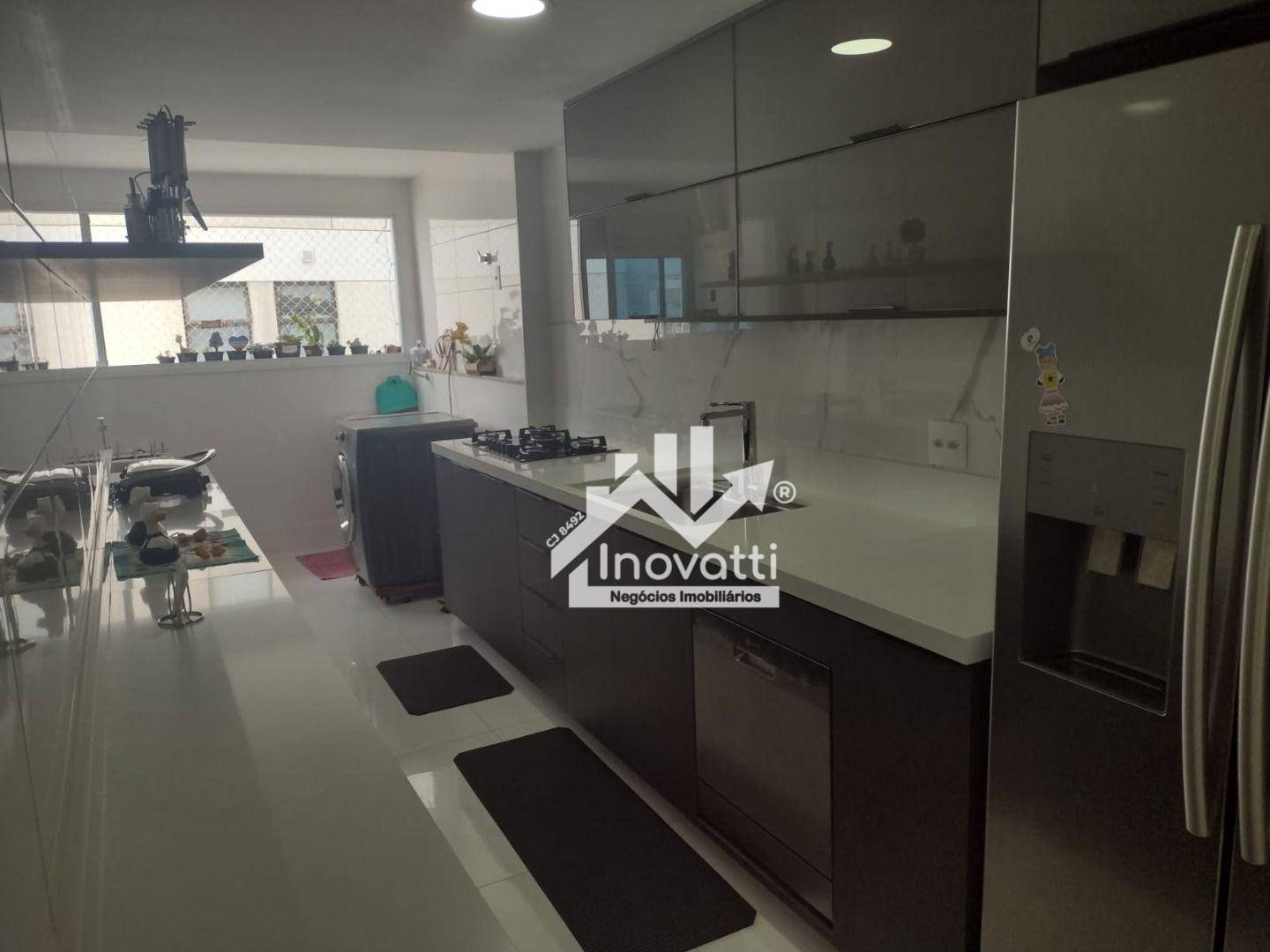 Apartamento à venda com 4 quartos, 180m² - Foto 13