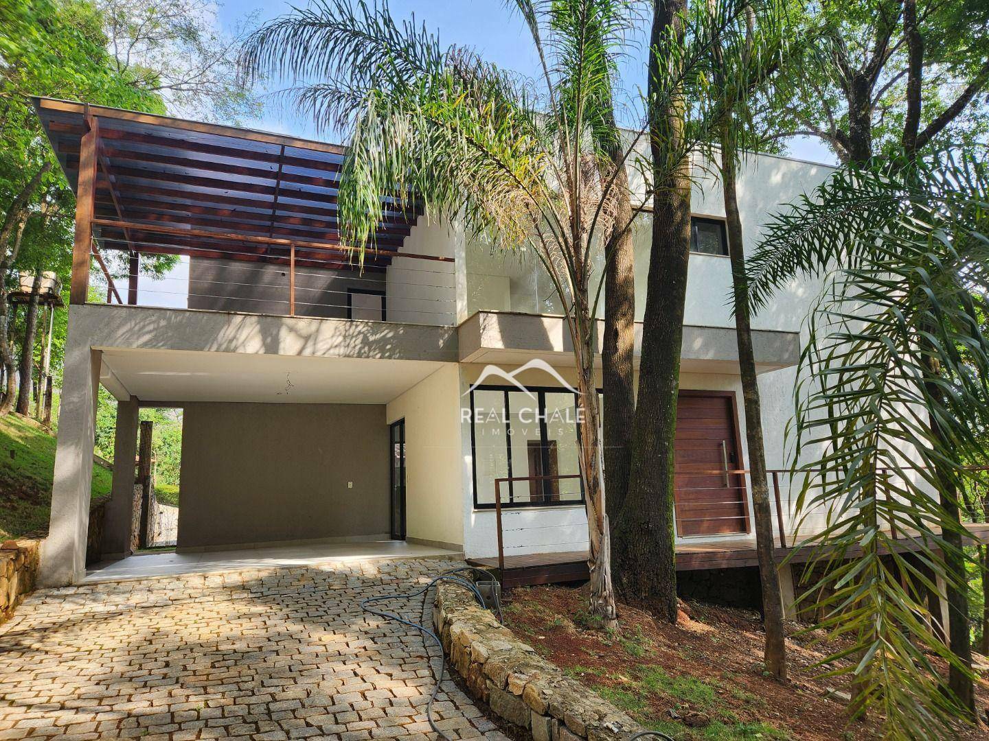 Casa à venda com 4 quartos, 250m² - Foto 1