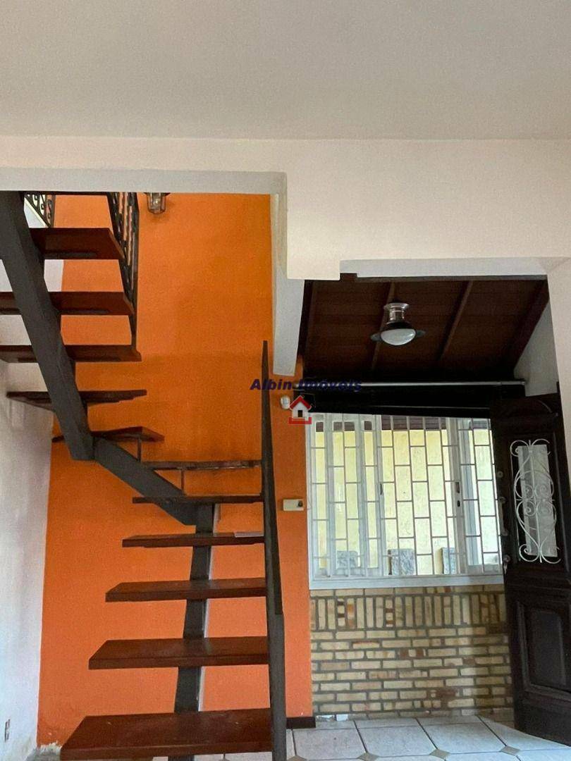 Casa à venda com 4 quartos, 182m² - Foto 13