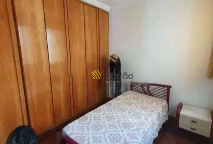 Sobrado à venda com 4 quartos, 300m² - Foto 11