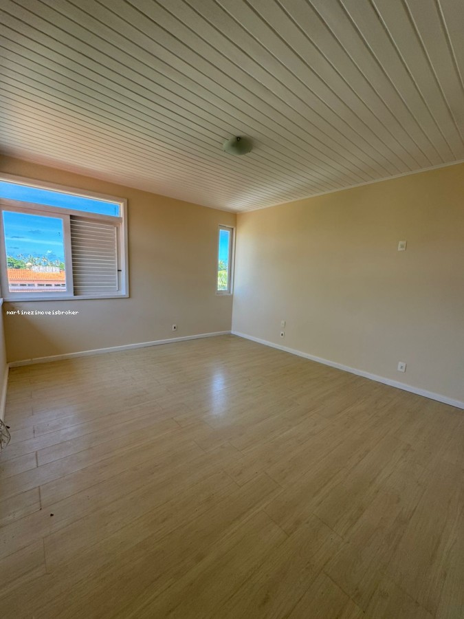 Casa à venda com 4 quartos, 600m² - Foto 10