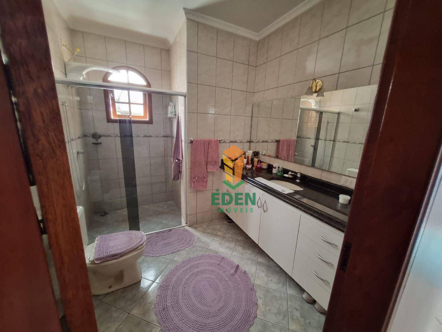 Casa à venda com 3 quartos, 218m² - Foto 23