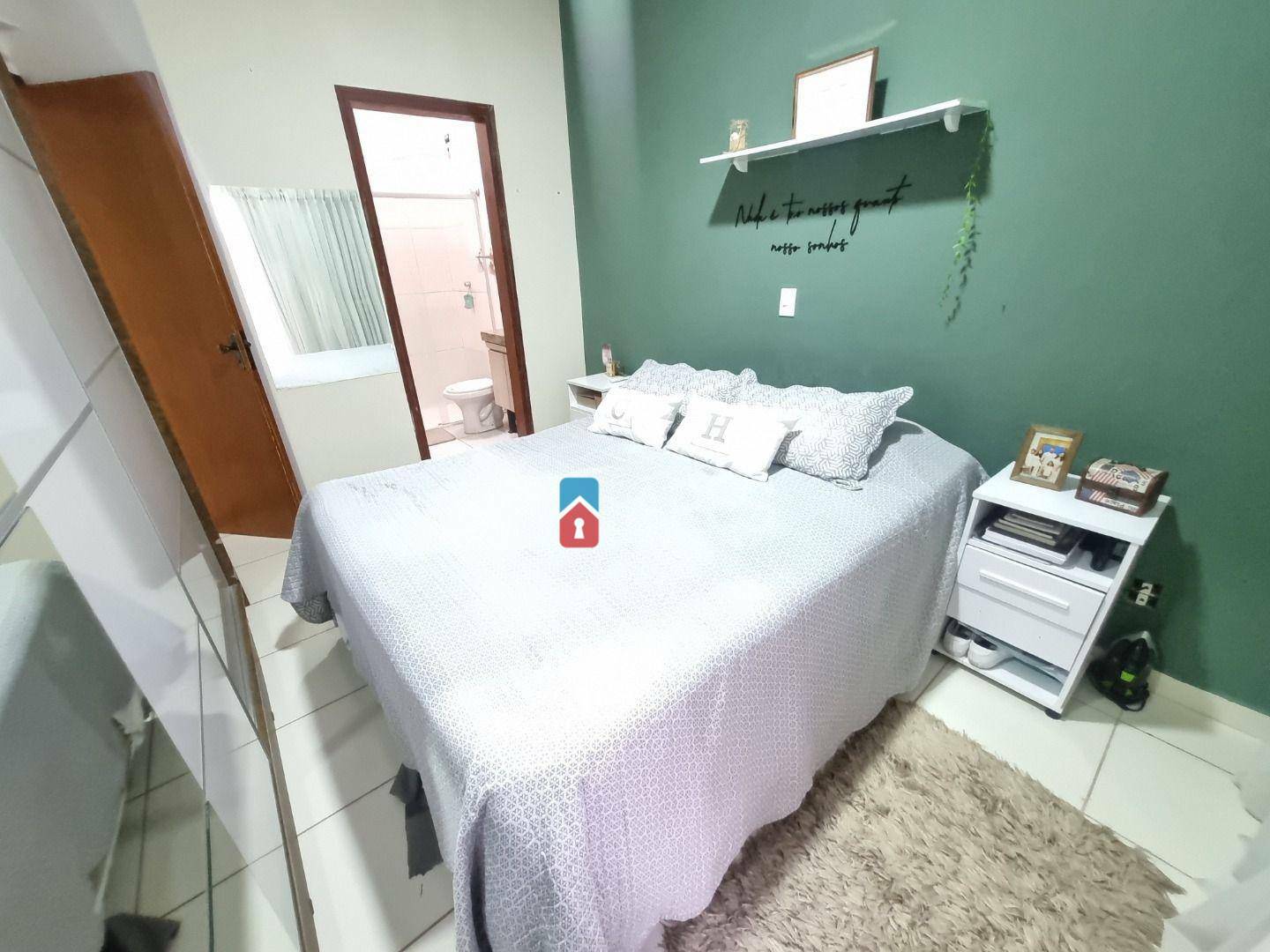 Casa à venda com 3 quartos, 90m² - Foto 13