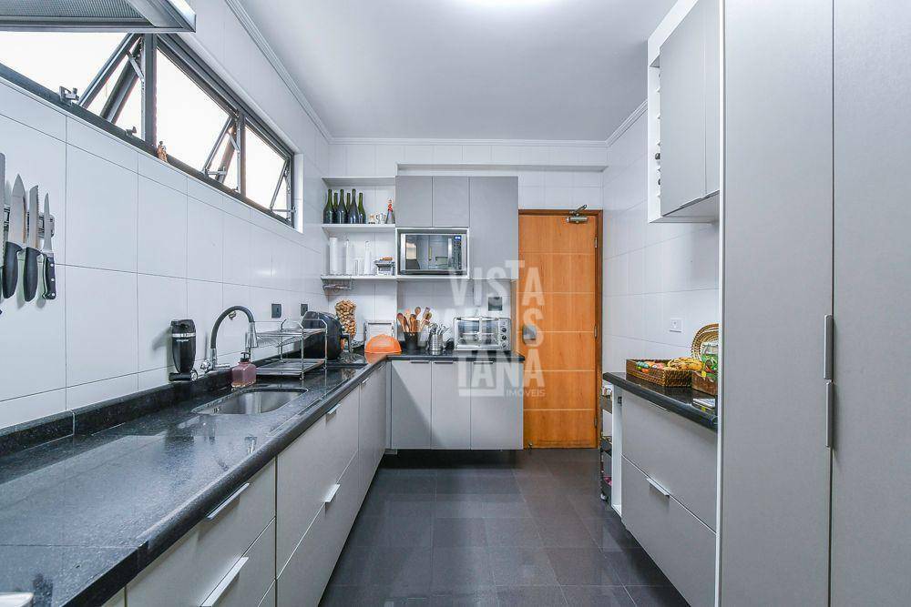 Apartamento à venda com 3 quartos, 178m² - Foto 22