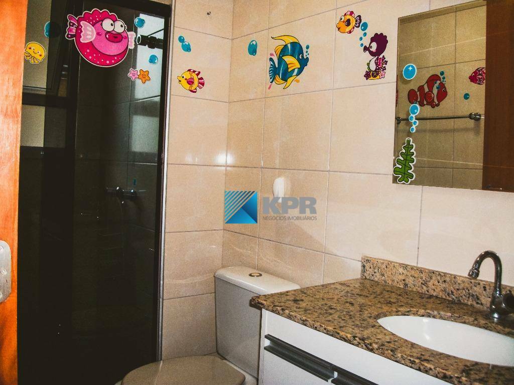 Apartamento à venda com 2 quartos, 68m² - Foto 4