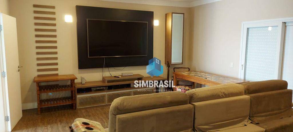 Casa para alugar com 4 quartos, 560m² - Foto 1