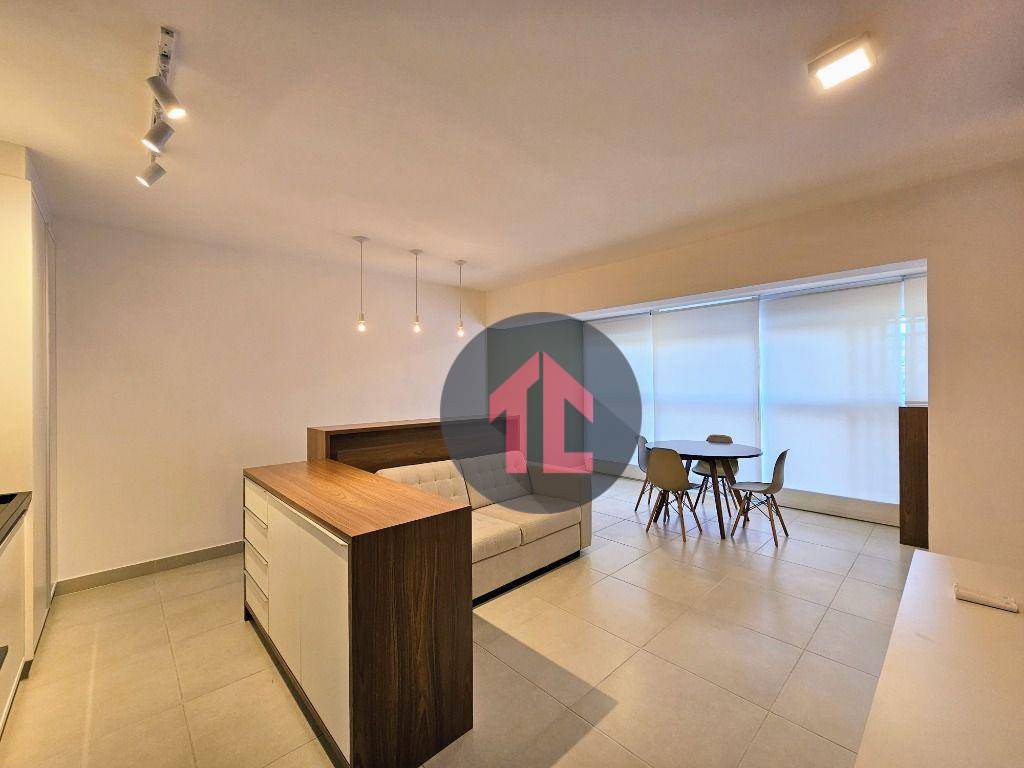 Apartamento para alugar com 1 quarto, 54m² - Foto 1