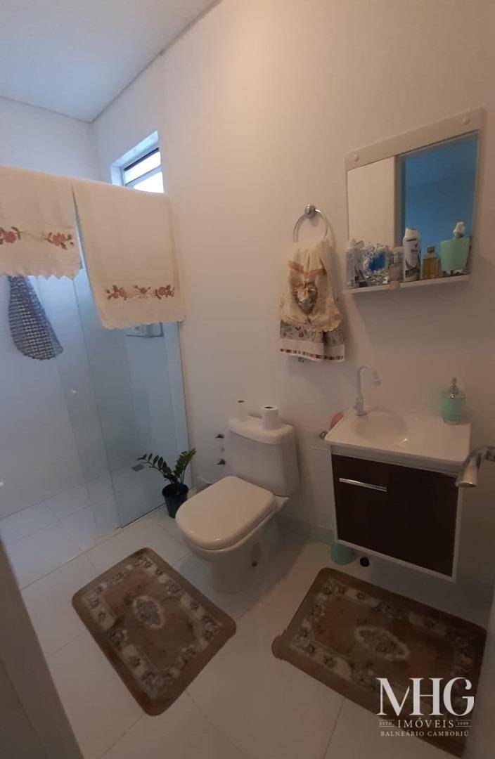 Apartamento à venda com 3 quartos, 130m² - Foto 17