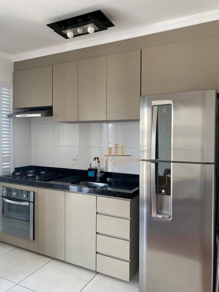 Apartamento à venda com 2 quartos, 49m² - Foto 2