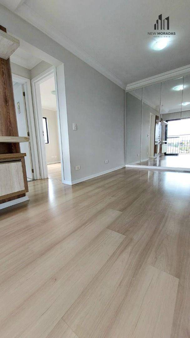 Apartamento à venda com 2 quartos, 61m² - Foto 2