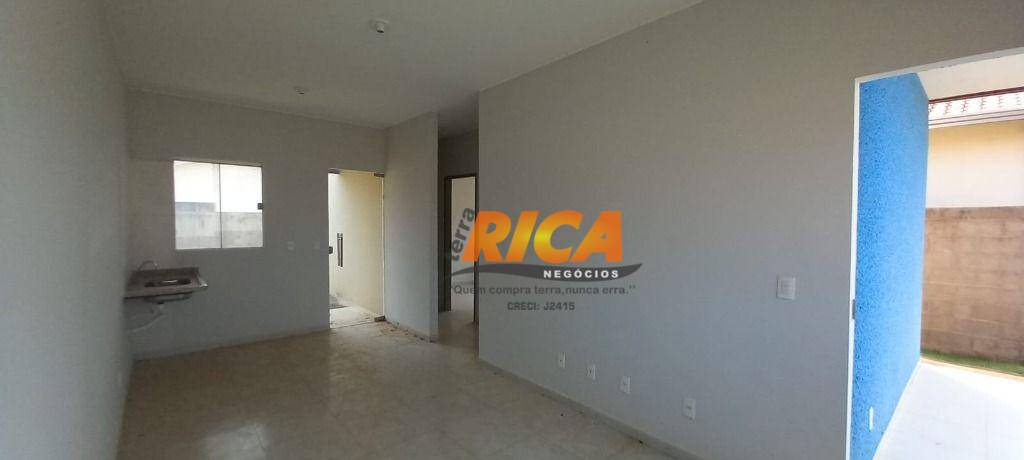 Casa de Condomínio à venda com 2 quartos, 52m² - Foto 3